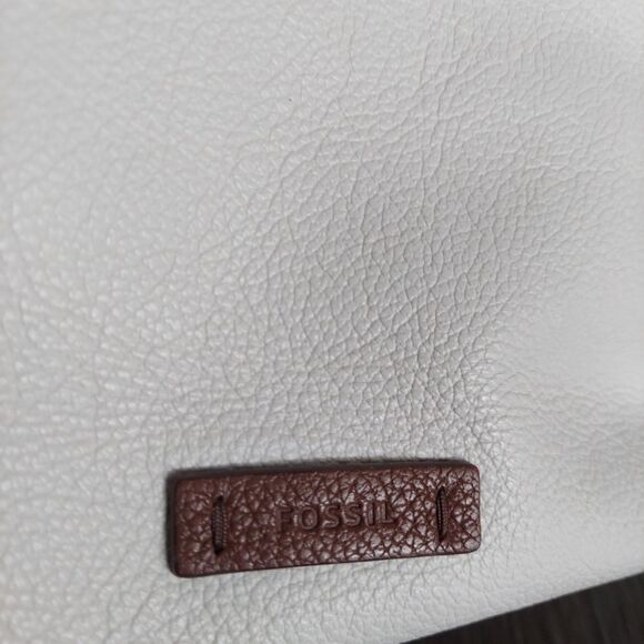 Fossil Keely Ivory/Brown Pebble Leather Crossbody Bag - Picture 4 of 6
